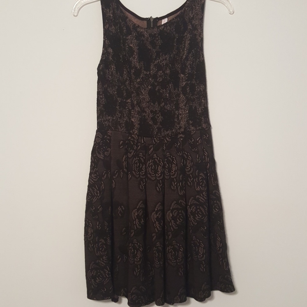 Exhilaration Floral Lace Dress